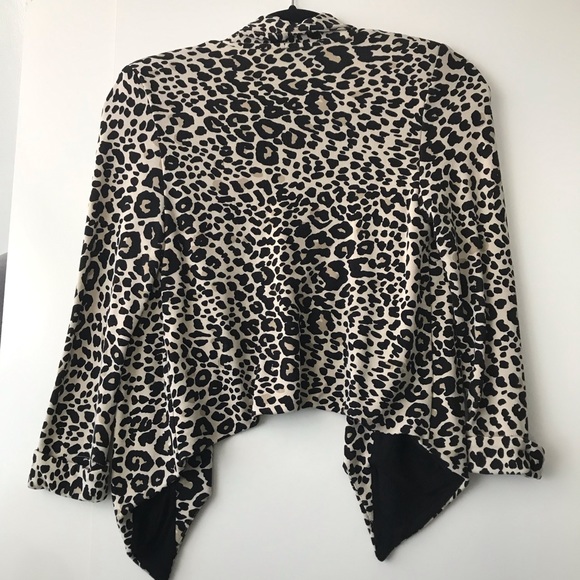 H&M Leopard Print asymmetrical Cardigan - Picture 4 of 8